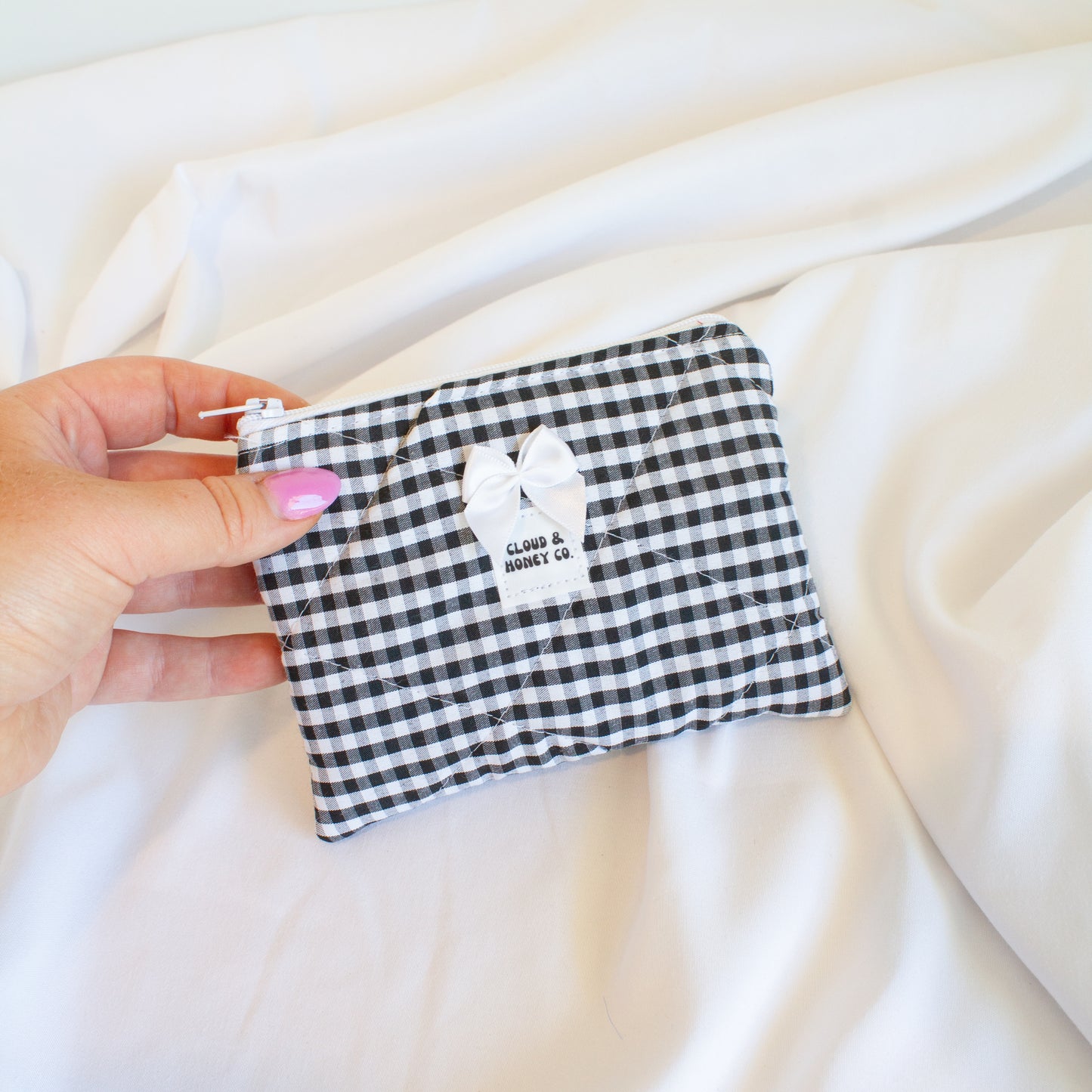The Checkered Bow Small Zipper Bag