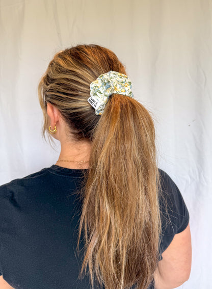 Scrunchie - The Buttercup