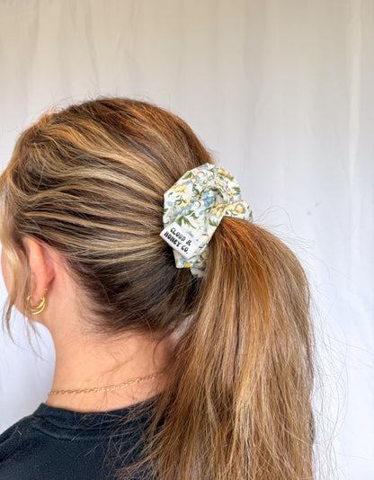 Scrunchie - The Buttercup
