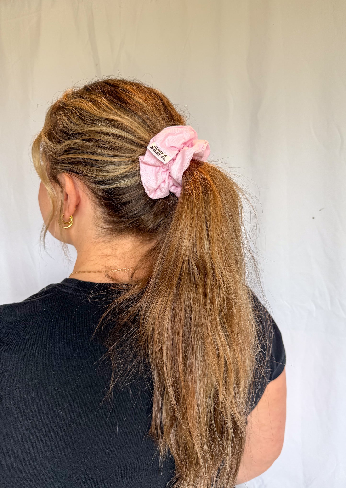 Scrunchie - Blushing Pink
