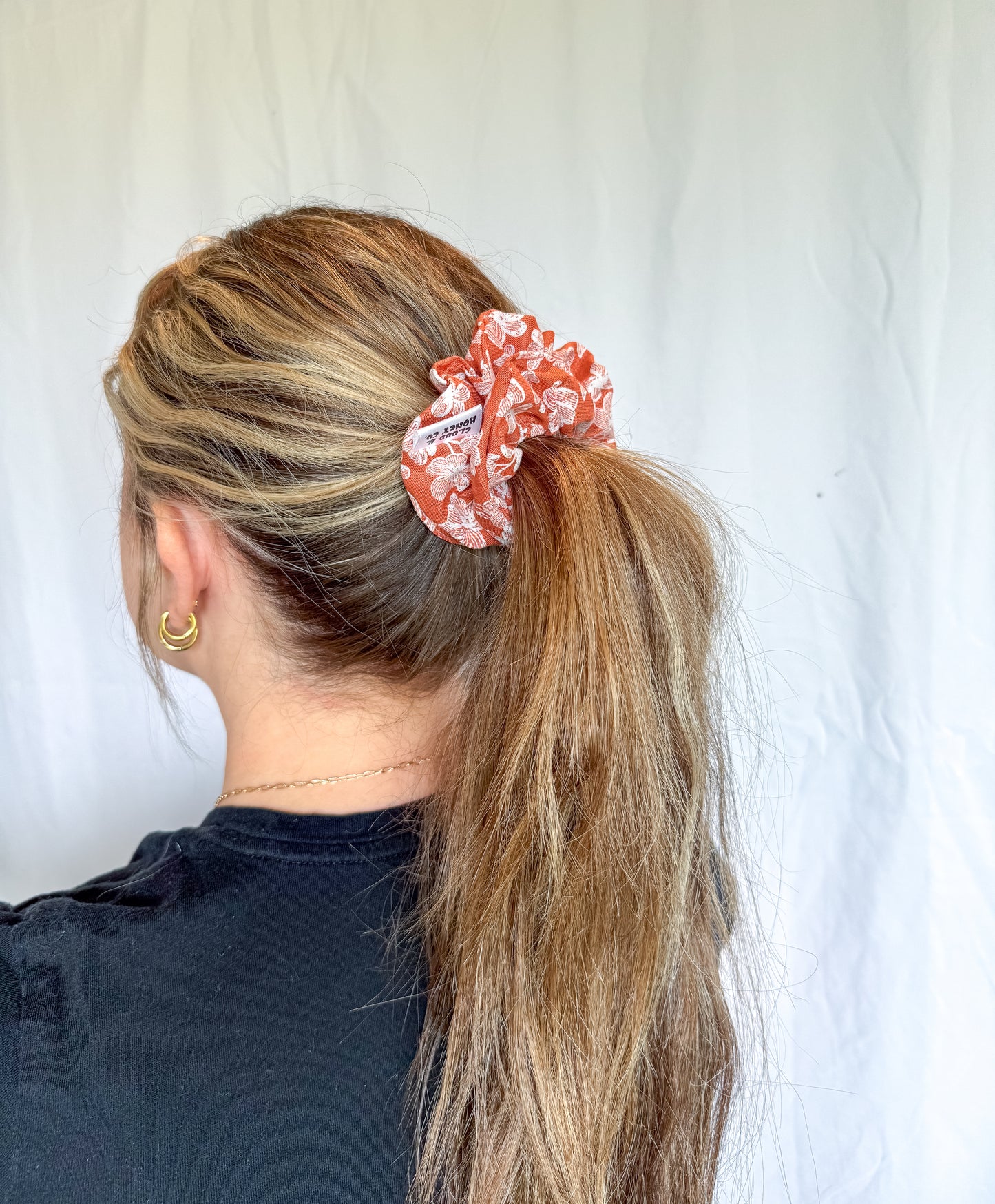 Scrunchie - The Sunset Bloom