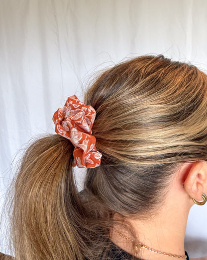 Scrunchie - The Sunset Bloom
