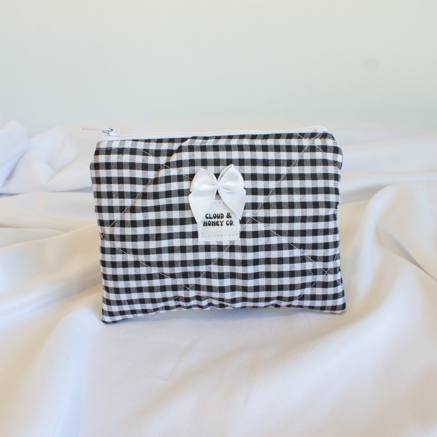 The Checkered Bow Small Zipper Bag